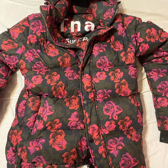 TNA Floral Superpuff - Picture 1 of 4